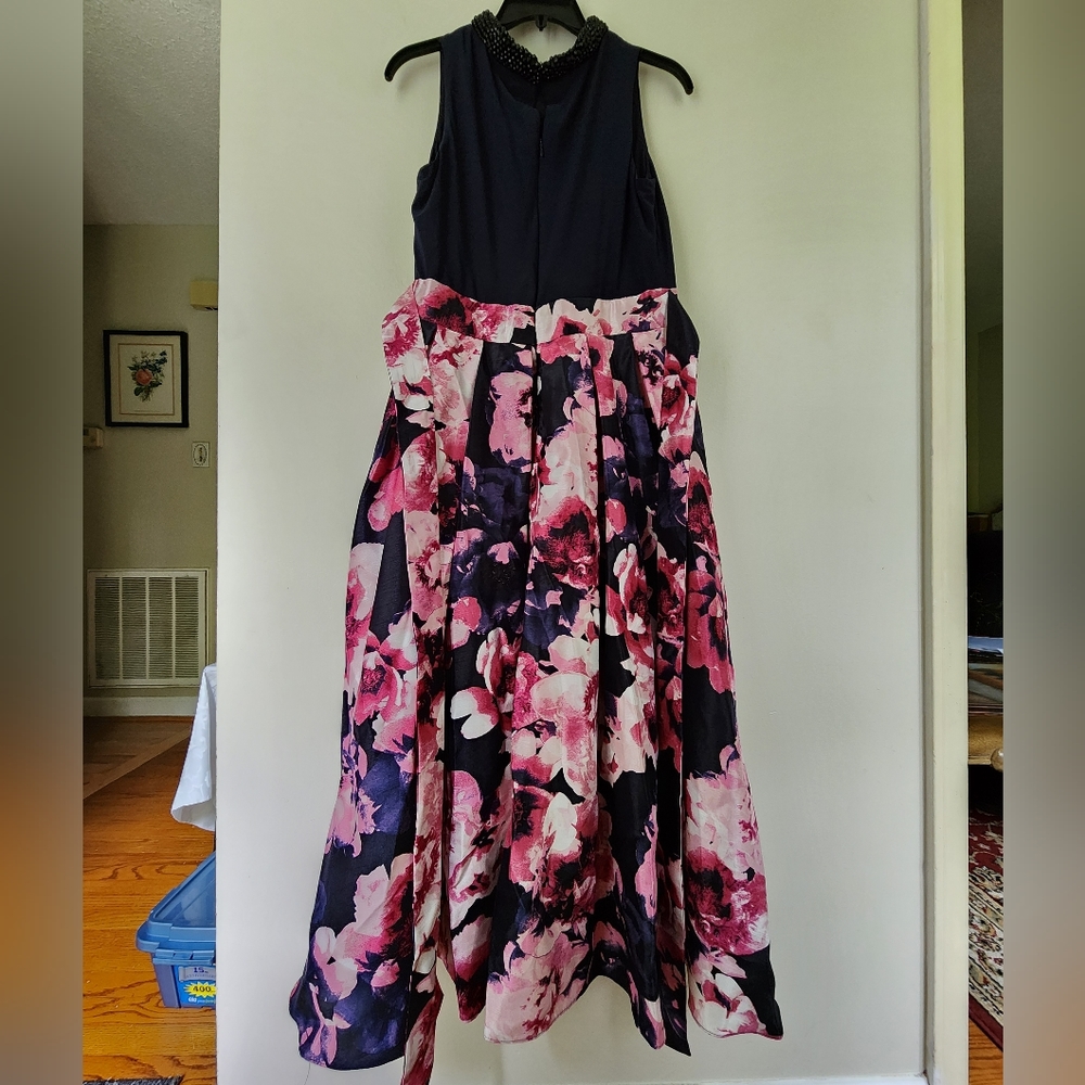 Ignite Evenings New York floral dress